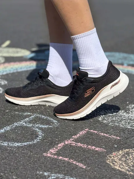 Hovedbilde Skechers Arch Fit 2.0 - Glow The Distance - Joggesko