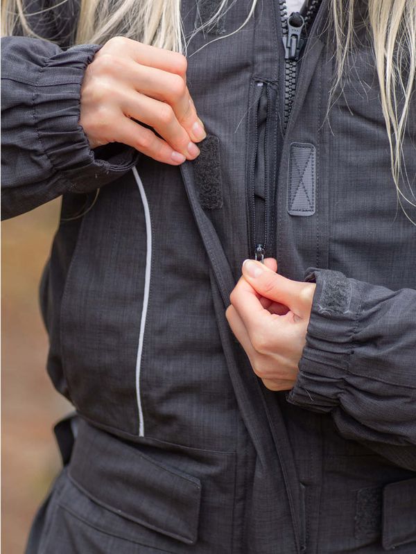 Hoppindressen Svart Dame